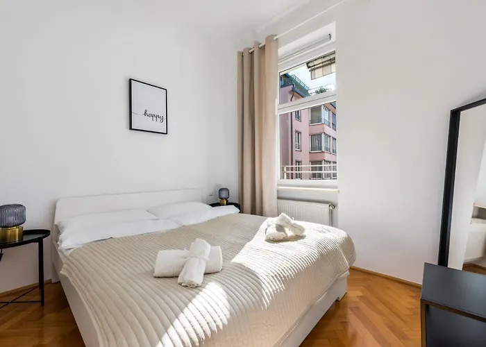 Apartment A&s Center